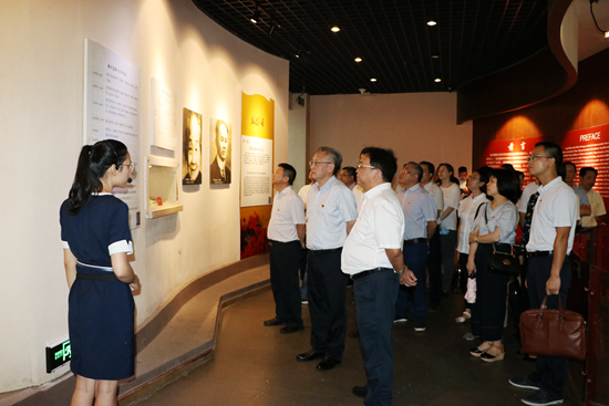 我院開展“不忘初心，牢記使命”主題教育活動