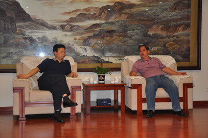 三亞林場李雁場長帶領導林場主要負責同志來我院考察和洽談項目