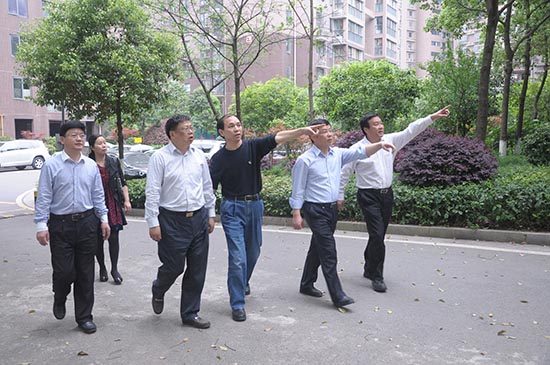省林業(yè)廳周杏武吳劍波兩位領(lǐng)導(dǎo)視察省林業(yè)設(shè)計(jì)院